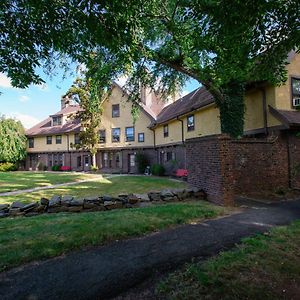 Rutgers University Inn And Conference Center